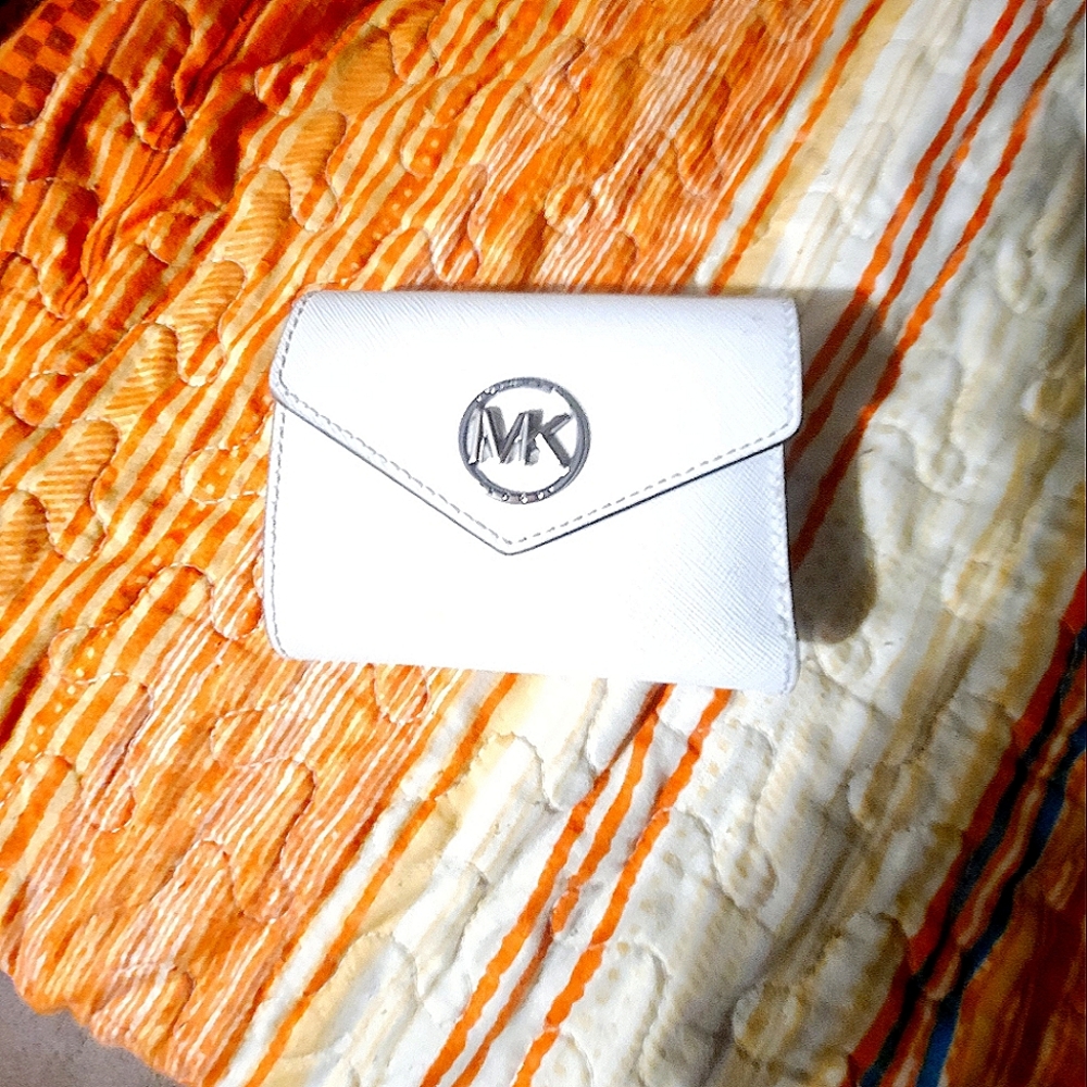 MK small wallet